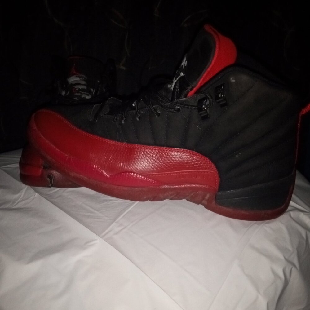 Air Jordan 12 Retro 2009 Flu Game - Size 10.5M.  SC: 130690-065